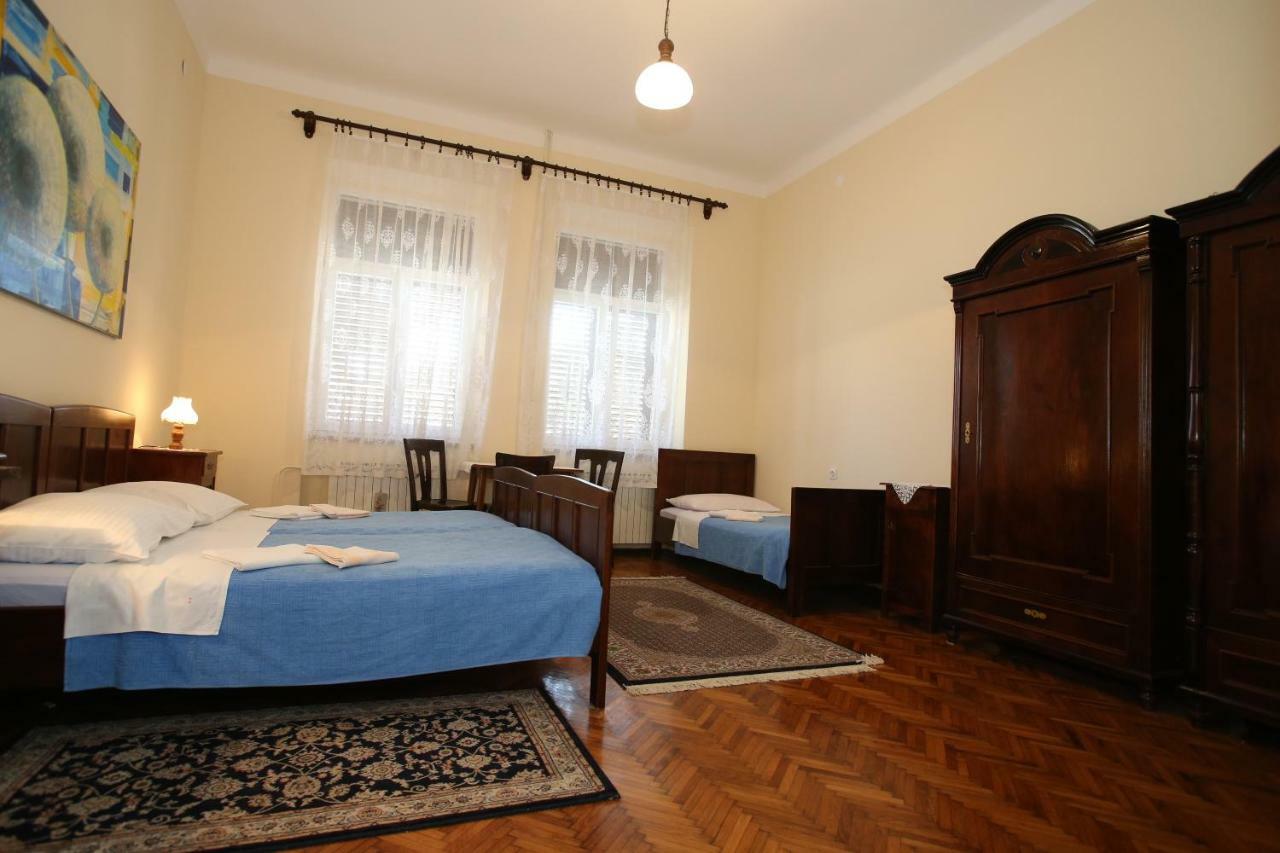 Apartment & Rooms Three Angels บัชกา ภายนอก รูปภาพ